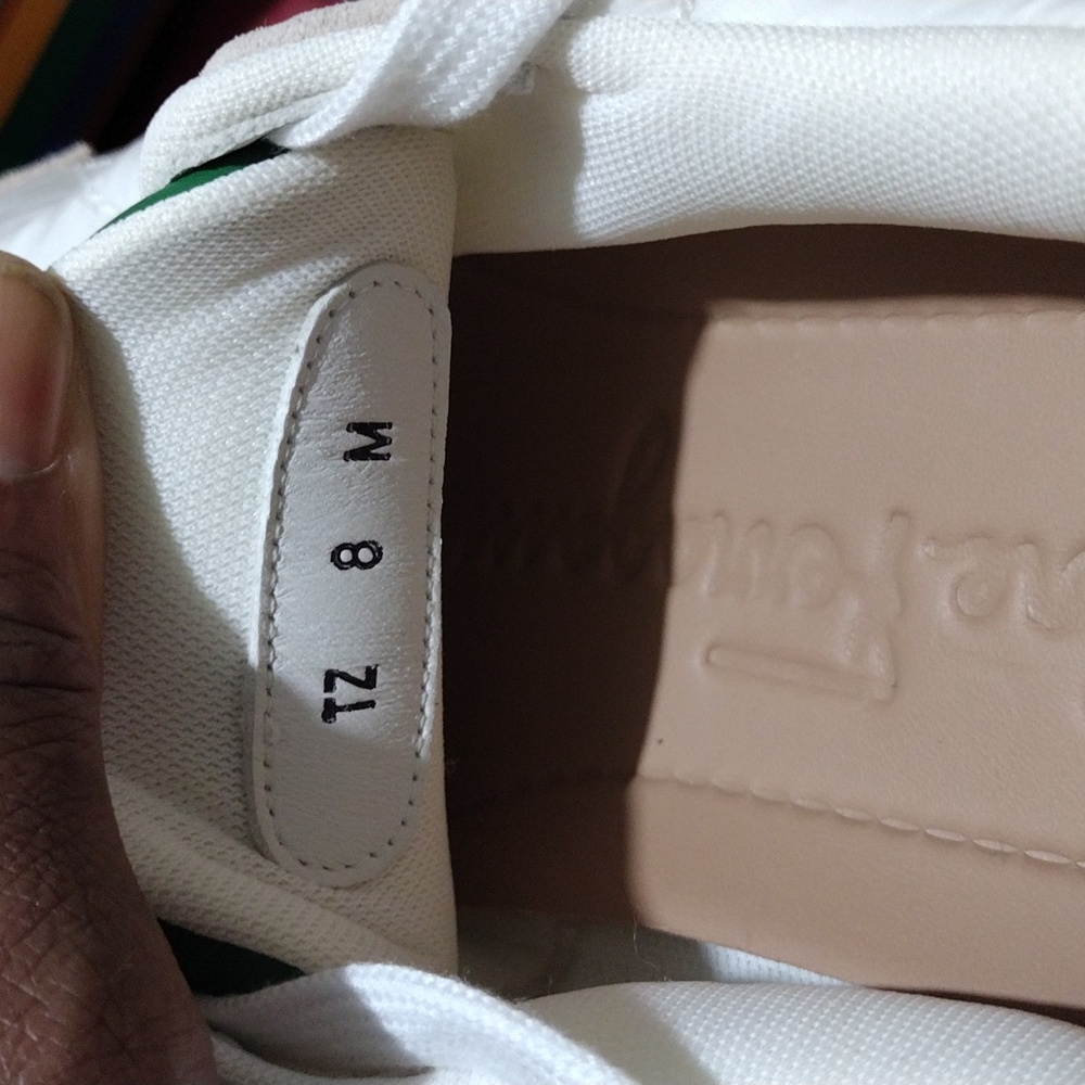 ❌SOLD❌Ferragamo Iggy Sneakers - Picture 13 of 17